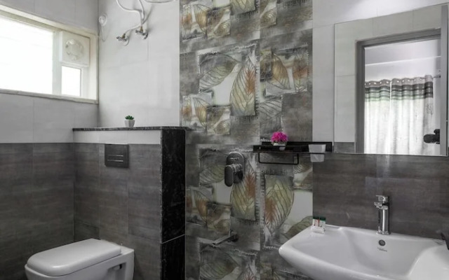 Galaxy 4th Block by Red Olivenr HCG Jayanagar
