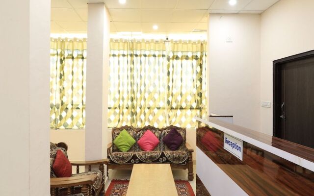 OYO Flagship 29364 Deepak Hotel And Restaurant