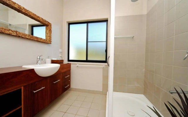 Airlie Waterfront Bed & Breakfast