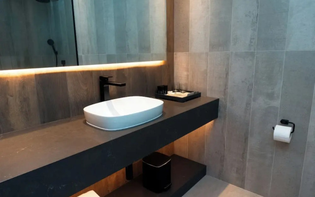 Eh Boutique Experience