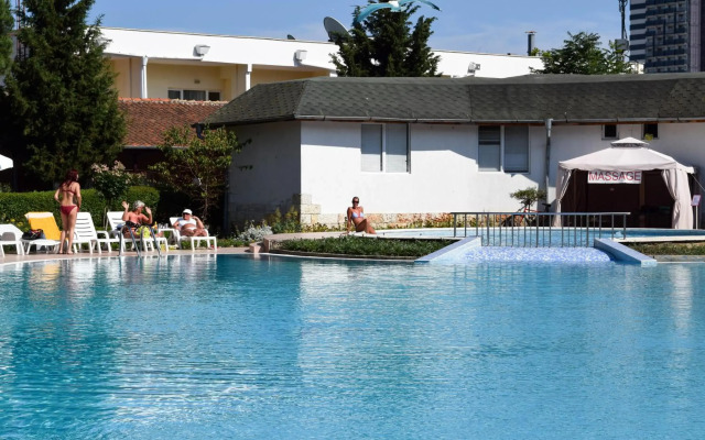 Balaton Hotel