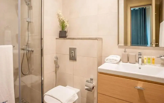 Elegant 2BRApt In Damac Hills 2