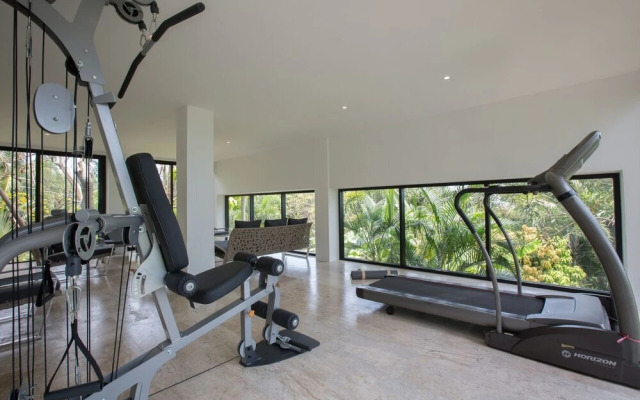 Lilly Villa