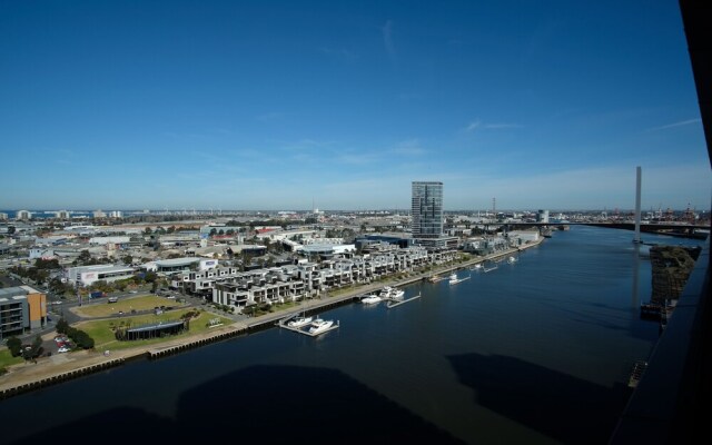 889 on Collins Waterfront Apartments