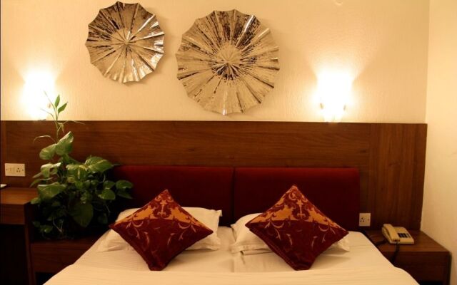 Samraj Hotel