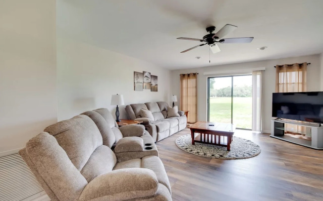 Walk to Lake: Geataway w/ Yard in Inverness