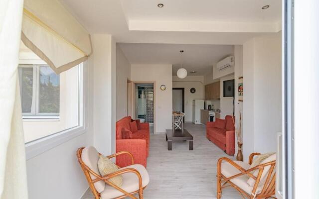 The Holiday House 1