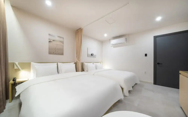 Nomad Aank hotel Gumi branch