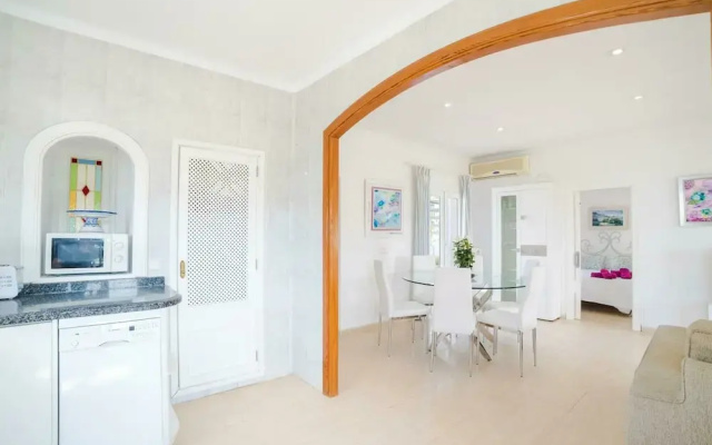 Apartment by Alcudia Bay