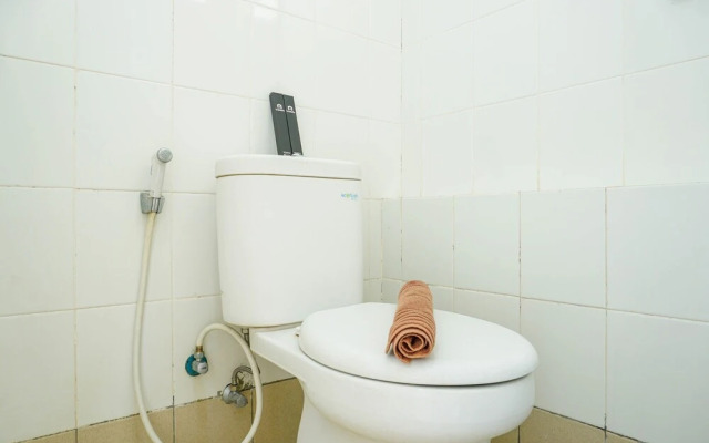 Best Studio Room @ Bassura City Apartment By Travelio