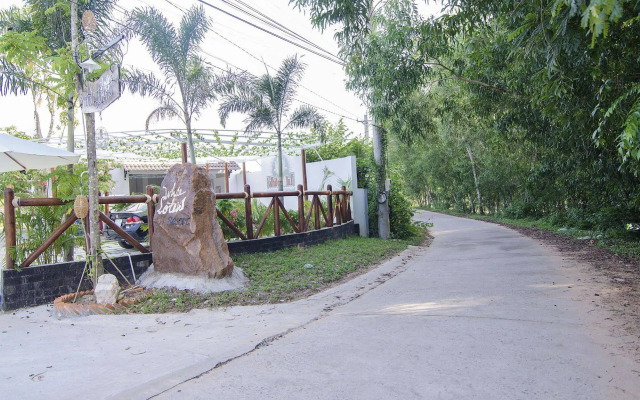 White Lotus Resort