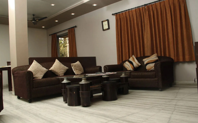Simi International - The Executive