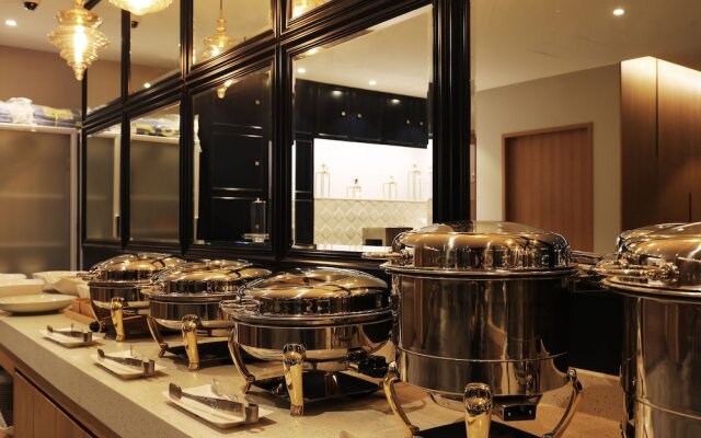 M Hotel
