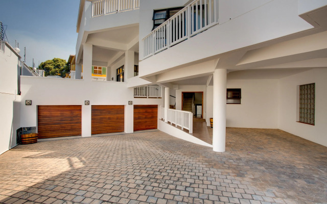 Limoni Luxury Suites