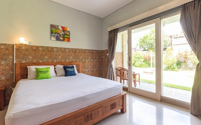 Urbanview Asung 2 Guesthouse near Canggu – Guest Rooms – Tibubeneng