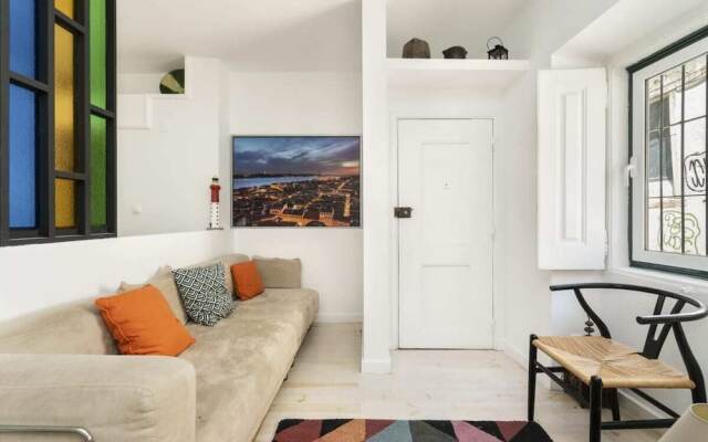 Colourful Studio For 3 In The Heart Of Bairro Alto