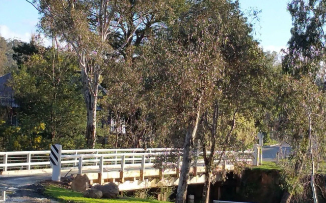 Yea Riverside Caravan Park