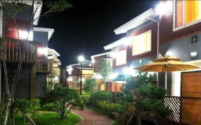 Somma Resort