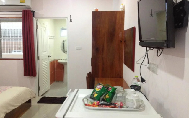 KT Knight Hotel (By Ladygaga)