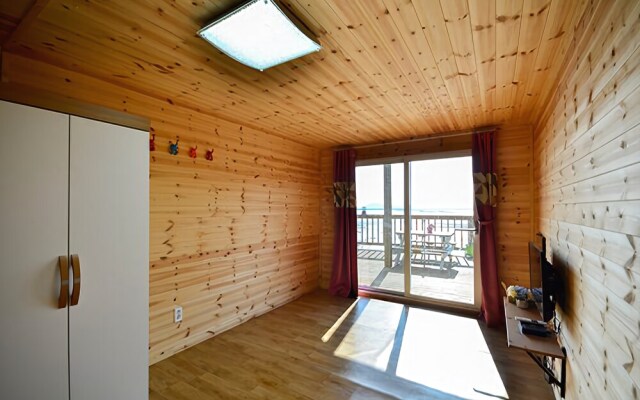 Taean Thedameun Pension