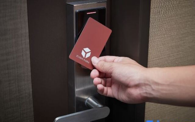 Y'sinn Naha Orokuekimae