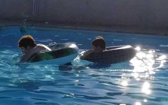 Manoir Courtyard cottage rental Vendee