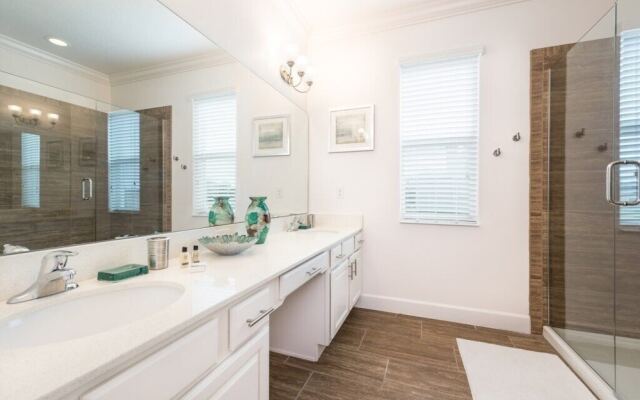 Vhc Srh8 2641 8 Bedroom Condo