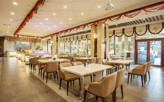 Starway Hotel (Yanji Park West Market)