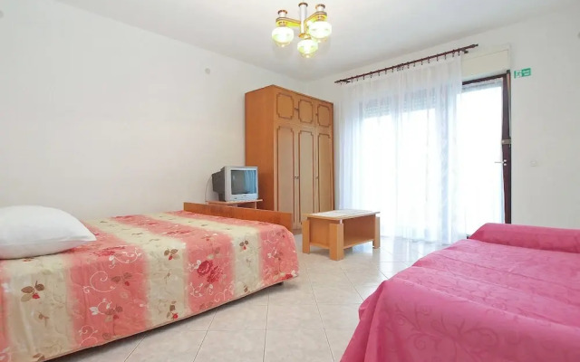 Apartment 1563