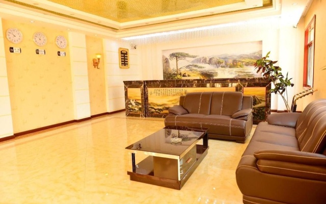 Warm Harbor Hotel