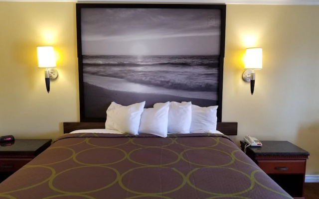 Super 8 By Wyndham Cypress Buena Park Area