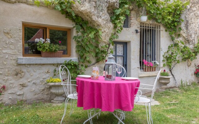Gîtes troglodytes de la Rochère