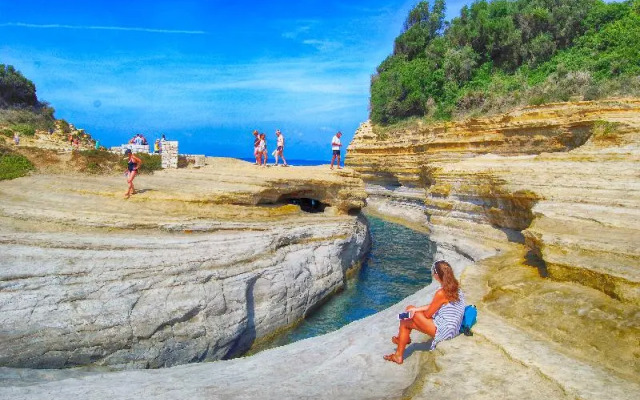 Canal D'Amour Village