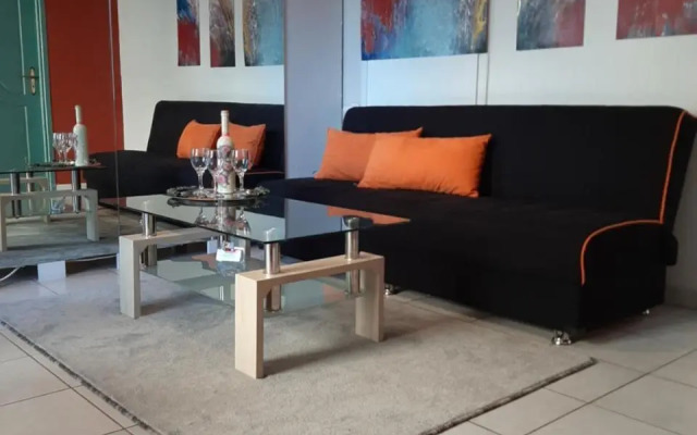 Crystal Cherry Apartment