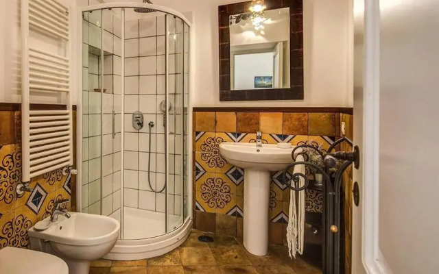 Villa Rococo - Luxury Period Villa With Pool and sea Views