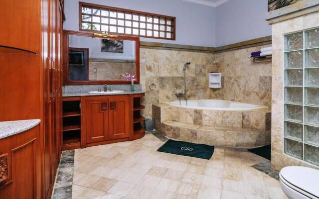 Sunclad Villa