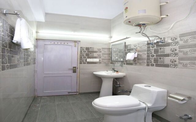 OYO 9838 Home 2BHK Whistling Pines Bharari