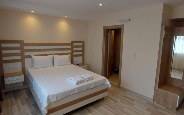Seventy Four Hotel