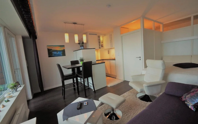 Am Hang 15 -seeblick- H15/007