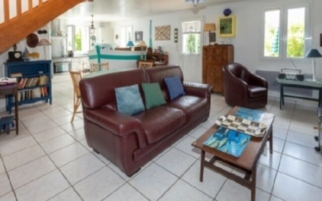 4 people House Kerlard with Garden by Weekone