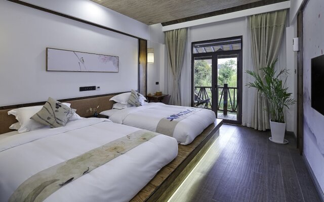 Floral Hotel Deqing Qinzizaiju