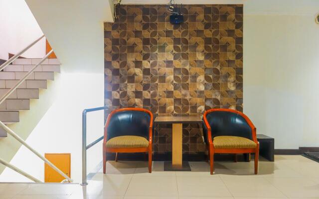 OYO Flagship 3563 New Mg Hotel