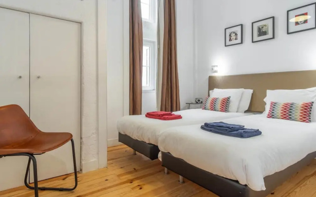 LV Premier Baixa FI Central Balcony Space AC