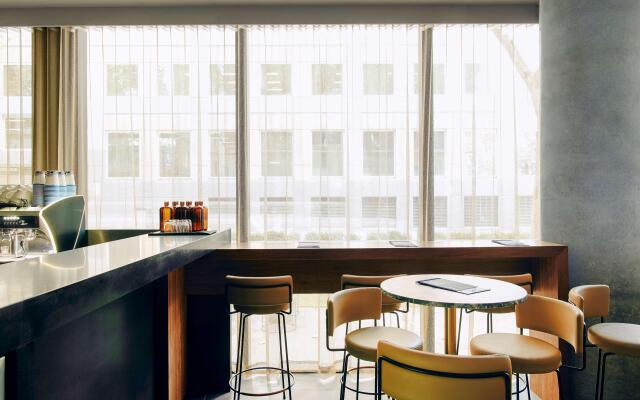 Quincy Hotel Melbourne