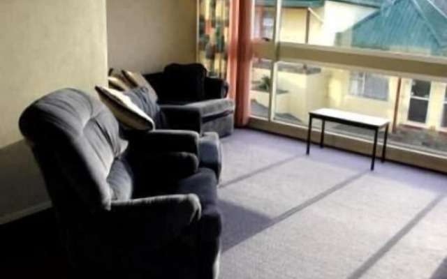 Townhouse Motel