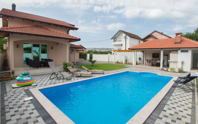 Villa Fantasy