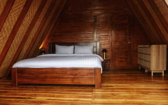 Villa Kayu Amertha – Guest Rooms – Sukasada