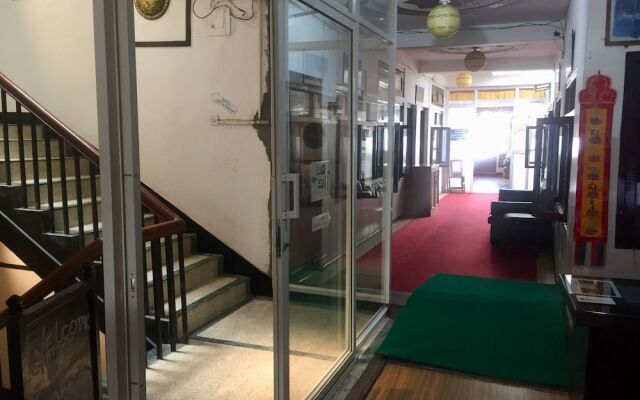 Bouddha Inn Meditation Center