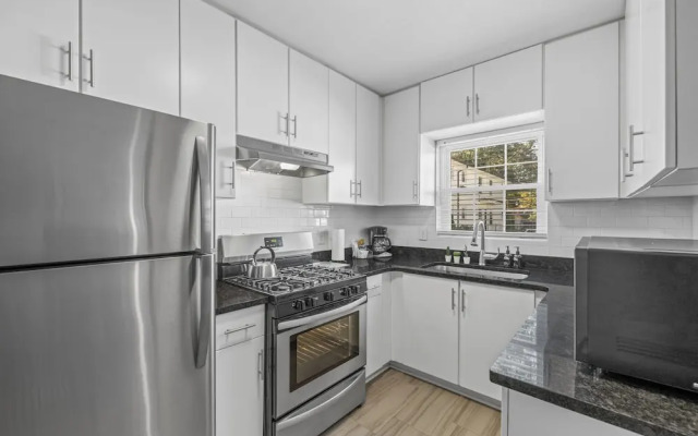 881 Furnished Apartments