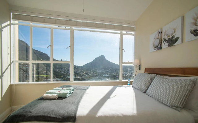 Disa Park 16th Floor Apartment with City Views